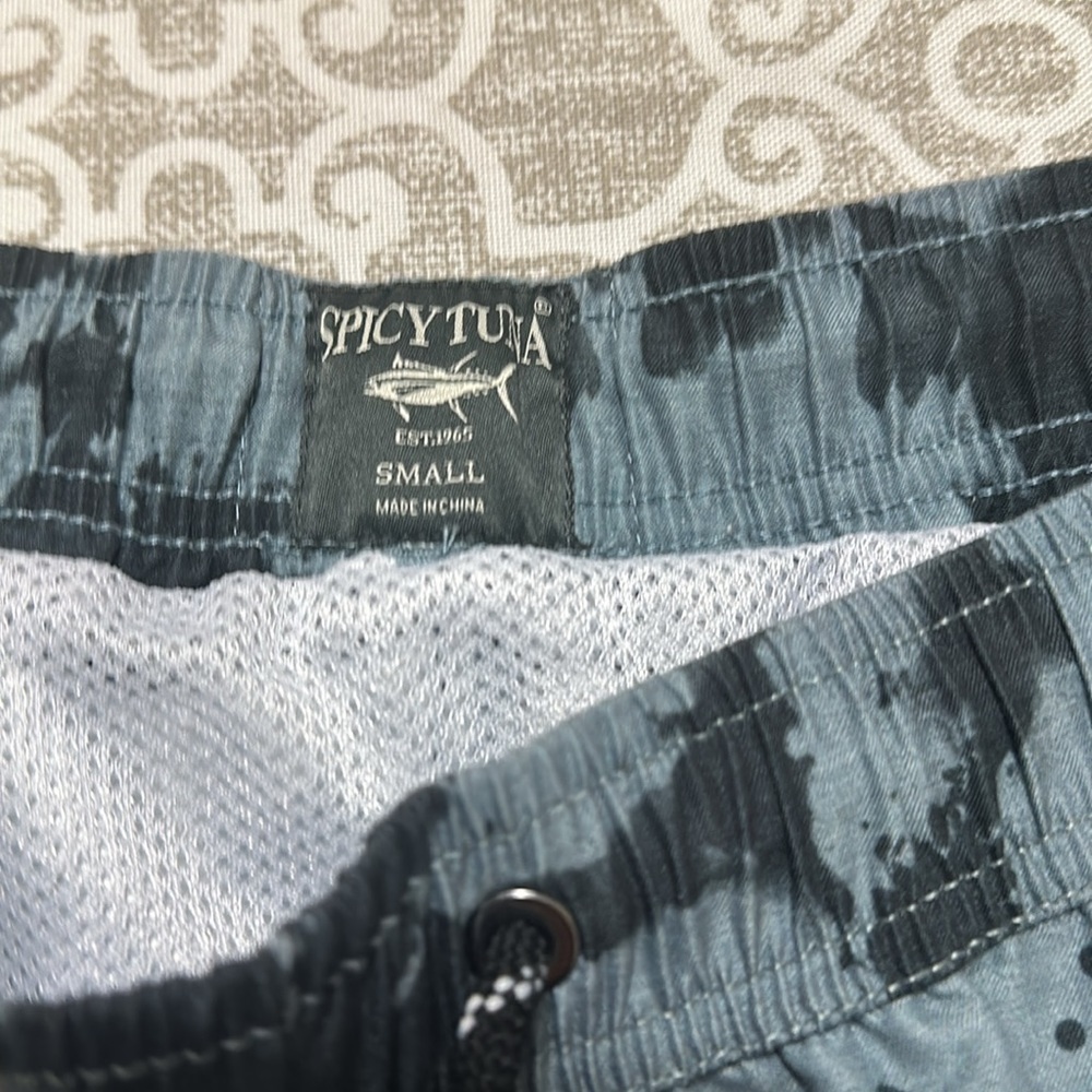 mens spicy tuna sz small swim shorts - Picture 3 of 4